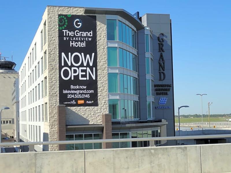 The Grand Winnipeg Airport Hotel By Lakeview Exterior foto